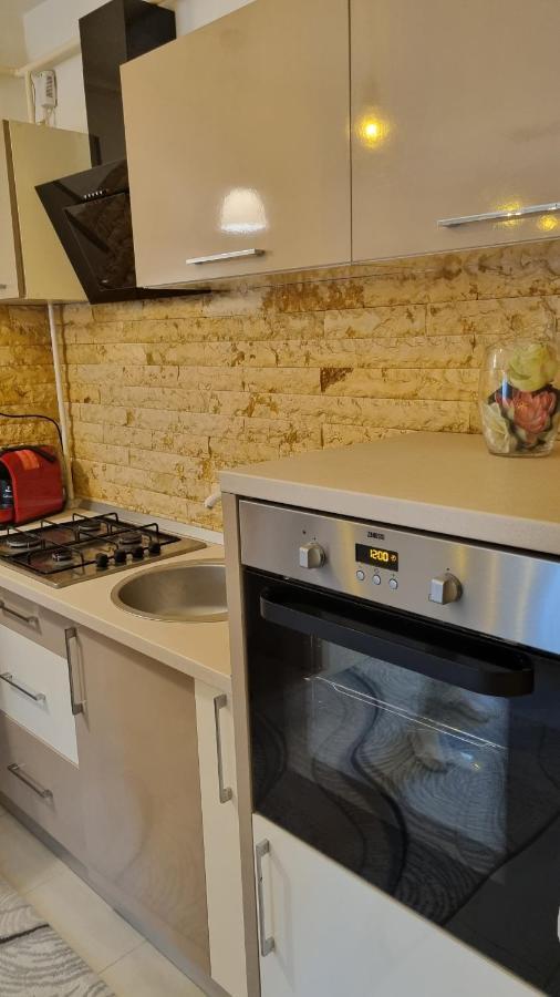 Charm 2 Palas Apartment ยาช ภายนอก รูปภาพ