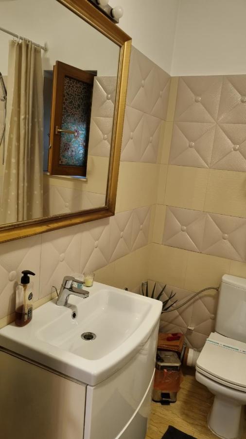 Charm 2 Palas Apartment ยาช ภายนอก รูปภาพ