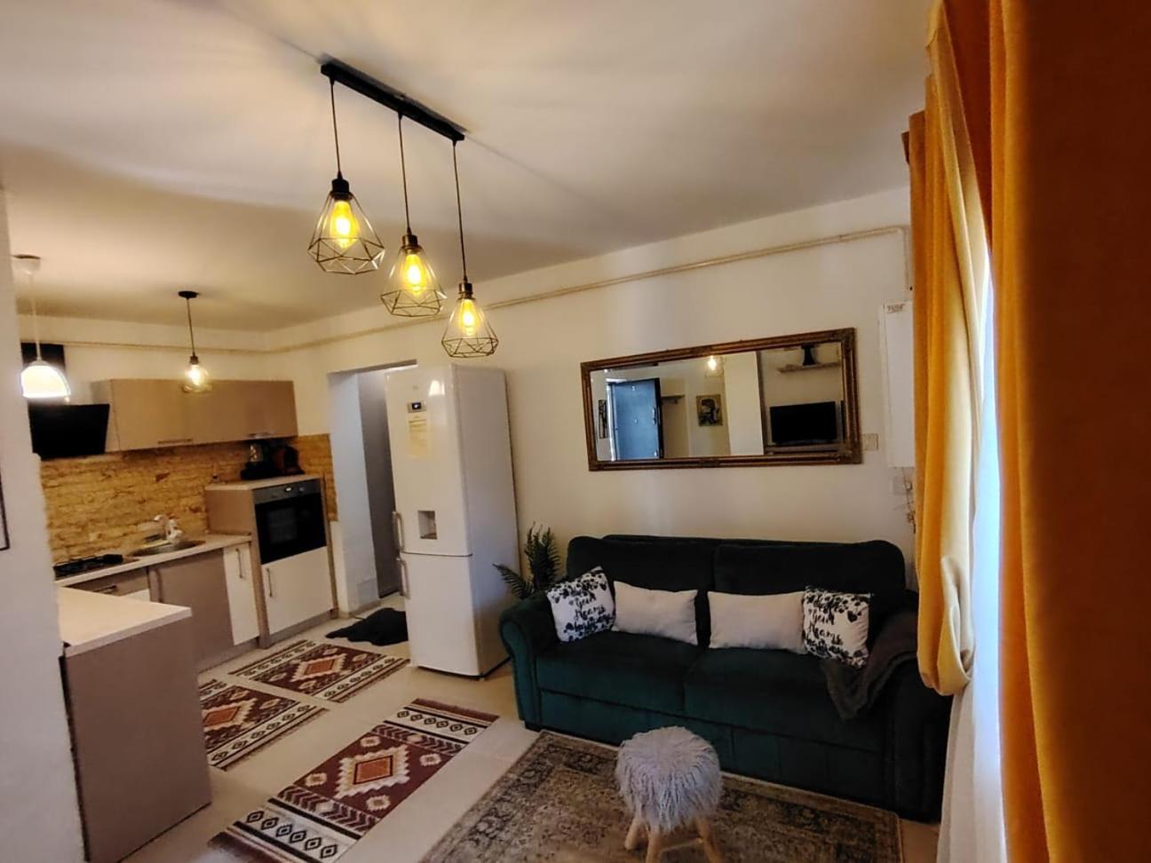 Charm 2 Palas Apartment ยาช ภายนอก รูปภาพ